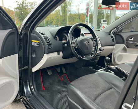 Чорний Кіа Сід, об'ємом двигуна 1.59 л та пробігом 219 тис. км за 5800 $, фото 19 на Automoto.ua