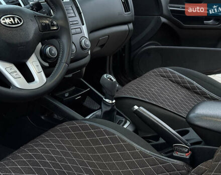 Черный Киа Сид, объемом двигателя 1.59 л и пробегом 285 тыс. км за 6500 $, фото 15 на Automoto.ua