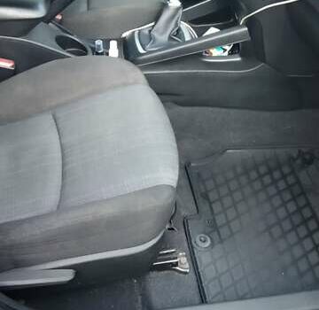 Черный Киа Сид, объемом двигателя 1.4 л и пробегом 317 тыс. км за 6000 $, фото 15 на Automoto.ua