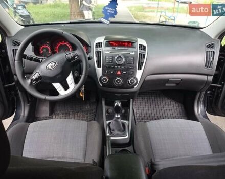 Черный Киа Сид, объемом двигателя 0 л и пробегом 167 тыс. км за 5999 $, фото 25 на Automoto.ua