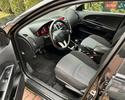 Чорний Кіа Сід, об'ємом двигуна 1.6 л та пробігом 173 тис. км за 7750 $, фото 39 на Automoto.ua