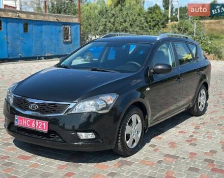 Черный Киа Сид, объемом двигателя 1.4 л и пробегом 189 тыс. км за 7000 $, фото 4 на Automoto.ua