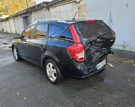 Черный Киа Сид, объемом двигателя 1.6 л и пробегом 200 тыс. км за 4200 $, фото 5 на Automoto.ua