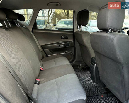 Черный Киа Сид, объемом двигателя 1.4 л и пробегом 209 тыс. км за 6490 $, фото 12 на Automoto.ua