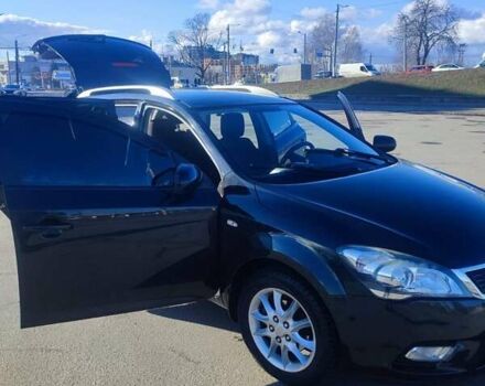 Черный Киа Сид, объемом двигателя 1.4 л и пробегом 200 тыс. км за 5600 $, фото 8 на Automoto.ua