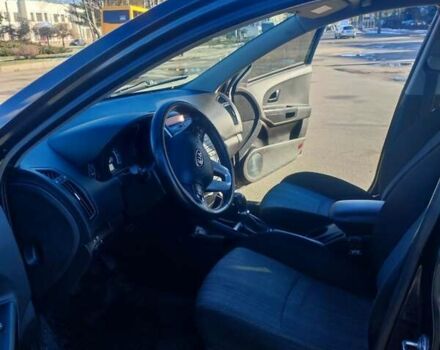 Черный Киа Сид, объемом двигателя 1.4 л и пробегом 200 тыс. км за 5600 $, фото 1 на Automoto.ua