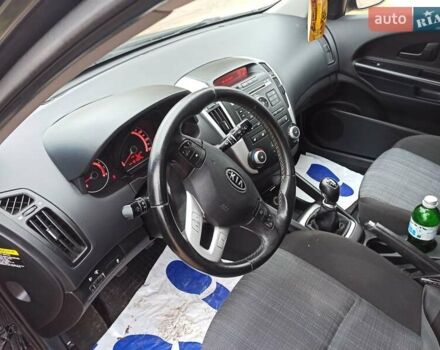 Кіа Сід 2010 у Вознесенске на Automoto.ua Чорний Кіа Сід, об'ємом двигуна 1.6 л та пробігом 181 тис. км за 6670 $, фото 16 на Automoto.ua