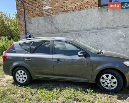 Черный Киа Сид, объемом двигателя 0 л и пробегом 263 тыс. км за 3100 $, фото 4 на Automoto.ua