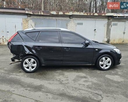 Чорний Кіа Сід, об'ємом двигуна 1.58 л та пробігом 200 тис. км за 3800 $, фото 6 на Automoto.ua