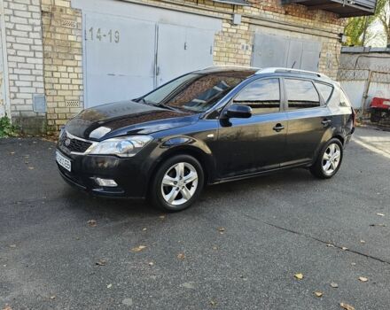 Черный Киа Сид, объемом двигателя 1.6 л и пробегом 200 тыс. км за 4200 $, фото 3 на Automoto.ua