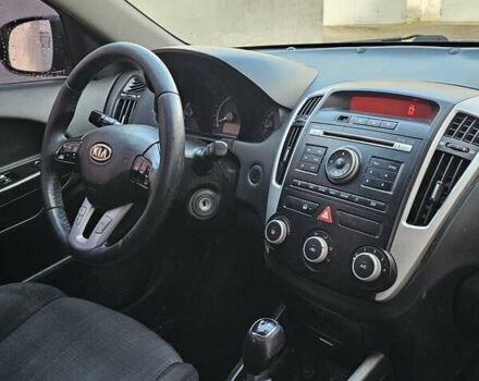 Киа Сид 2010 в Киеве на Automoto.ua Черный Киа Сид, объемом двигателя 1.58 л и пробегом 200 тыс. км за 4200 $, фото 8 на Automoto.ua