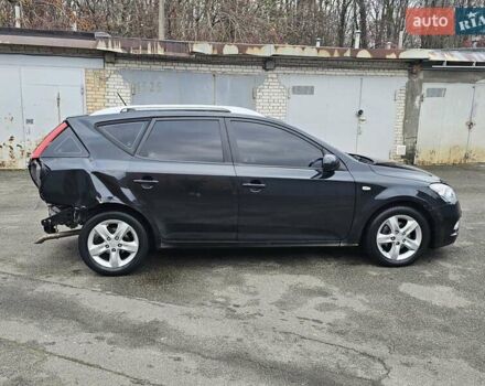 Чорний Кіа Сід, об'ємом двигуна 1.58 л та пробігом 200 тис. км за 3900 $, фото 6 на Automoto.ua