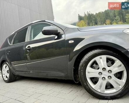 Киа Сид 2010 в Межгорье на Automoto.ua Черный Киа Сид, объемом двигателя 1.4 л и пробегом 220 тыс. км за 6299 $, фото 17 на Automoto.ua
