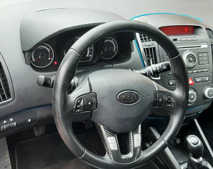 Чорний Кіа Сід, об'ємом двигуна 1.4 л та пробігом 211 тис. км за 6150 $, фото 16 на Automoto.ua