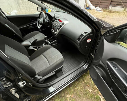 Чорний Кіа Сід, об'ємом двигуна 1.6 л та пробігом 286 тис. км за 6300 $, фото 16 на Automoto.ua