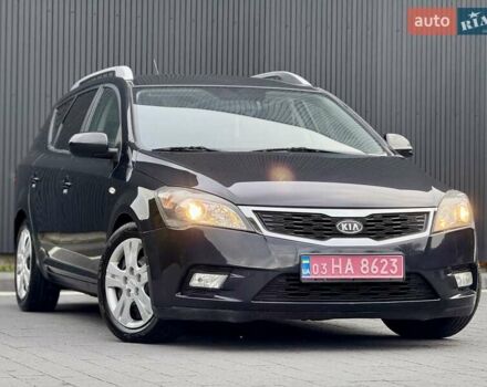 Киа Сид 2010 в Межгорье на Automoto.ua Черный Киа Сид, объемом двигателя 1.4 л и пробегом 220 тыс. км за 6299 $, фото 11 на Automoto.ua