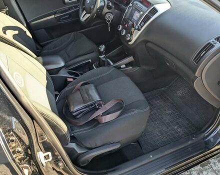 Чорний Кіа Сід, об'ємом двигуна 1.59 л та пробігом 363 тис. км за 5800 $, фото 14 на Automoto.ua