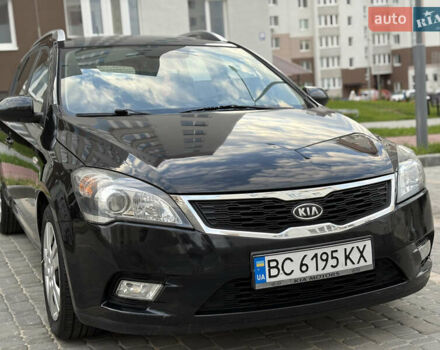 Черный Киа Сид, объемом двигателя 1.4 л и пробегом 206 тыс. км за 5750 $, фото 2 на Automoto.ua