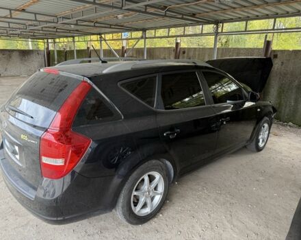 Черный Киа Сид, объемом двигателя 1.4 л и пробегом 170 тыс. км за 3250 $, фото 1 на Automoto.ua