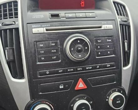 Черный Киа Сид, объемом двигателя 1.58 л и пробегом 200 тыс. км за 3600 $, фото 14 на Automoto.ua