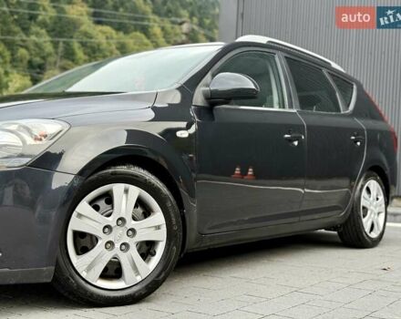 Киа Сид 2010 в Межгорье на Automoto.ua Черный Киа Сид, объемом двигателя 1.4 л и пробегом 220 тыс. км за 6299 $, фото 6 на Automoto.ua