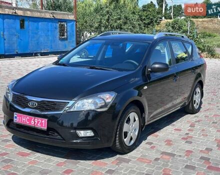 Черный Киа Сид, объемом двигателя 1.4 л и пробегом 189 тыс. км за 7000 $, фото 6 на Automoto.ua