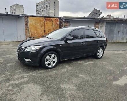 Черный Киа Сид, объемом двигателя 1.58 л и пробегом 200 тыс. км за 3499 $, фото 5 на Automoto.ua