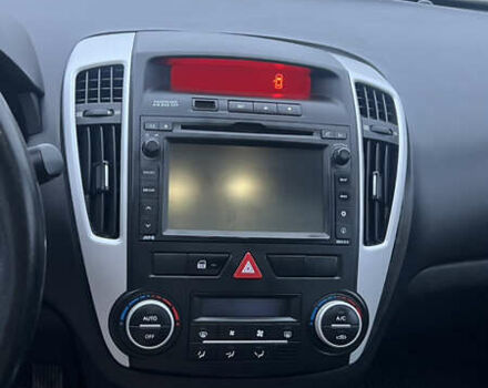 Черный Киа Сид, объемом двигателя 1.6 л и пробегом 283 тыс. км за 8200 $, фото 18 на Automoto.ua