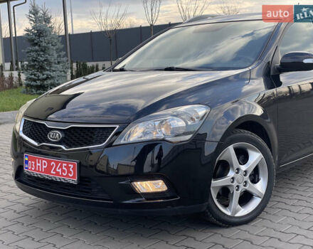 Черный Киа Сид, объемом двигателя 1.6 л и пробегом 168 тыс. км за 7700 $, фото 3 на Automoto.ua