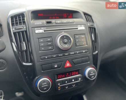 Черный Киа Сид, объемом двигателя 1.6 л и пробегом 168 тыс. км за 7700 $, фото 82 на Automoto.ua