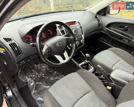 Черный Киа Сид, объемом двигателя 1.6 л и пробегом 168 тыс. км за 7499 $, фото 44 на Automoto.ua