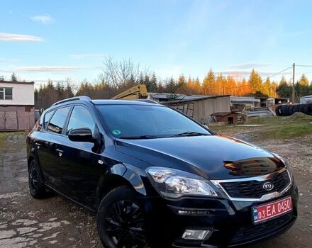 Черный Киа Сид, объемом двигателя 1.4 л и пробегом 270 тыс. км за 5500 $, фото 7 на Automoto.ua