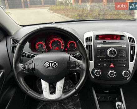 Черный Киа Сид, объемом двигателя 1.6 л и пробегом 168 тыс. км за 7450 $, фото 53 на Automoto.ua