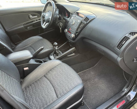 Черный Киа Сид, объемом двигателя 1.6 л и пробегом 168 тыс. км за 7700 $, фото 91 на Automoto.ua