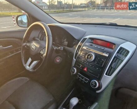 Чорний Кіа Сід, об'ємом двигуна 1.58 л та пробігом 201 тис. км за 7150 $, фото 3 на Automoto.ua