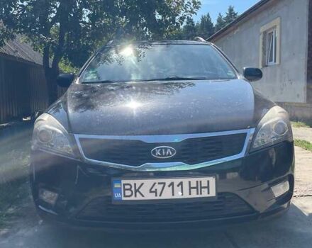 Черный Киа Сид, объемом двигателя 1.58 л и пробегом 300 тыс. км за 7000 $, фото 8 на Automoto.ua