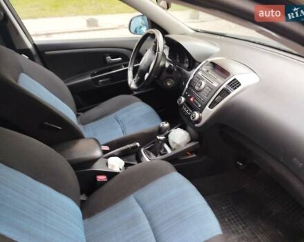 Черный Киа Сид, объемом двигателя 1.6 л и пробегом 216 тыс. км за 5650 $, фото 1 на Automoto.ua