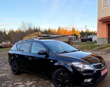 Черный Киа Сид, объемом двигателя 1.4 л и пробегом 270 тыс. км за 5500 $, фото 2 на Automoto.ua