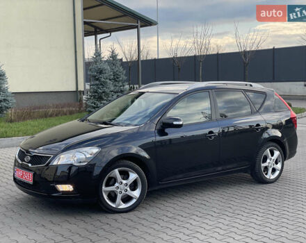 Черный Киа Сид, объемом двигателя 1.6 л и пробегом 168 тыс. км за 7700 $, фото 2 на Automoto.ua