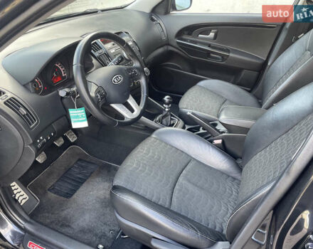 Черный Киа Сид, объемом двигателя 1.6 л и пробегом 168 тыс. км за 7700 $, фото 73 на Automoto.ua