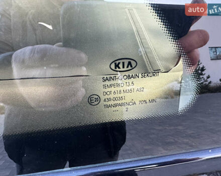 Чорний Кіа Сід, об'ємом двигуна 1.6 л та пробігом 196 тис. км за 7999 $, фото 26 на Automoto.ua