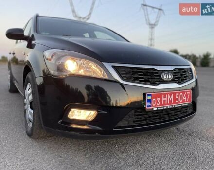 Чорний Кіа Сід, об'ємом двигуна 1.4 л та пробігом 181 тис. км за 7700 $, фото 8 на Automoto.ua