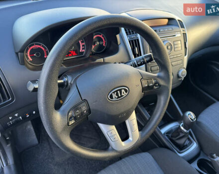 Черный Киа Сид, объемом двигателя 0 л и пробегом 196 тыс. км за 8200 $, фото 37 на Automoto.ua