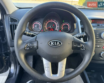 Черный Киа Сид, объемом двигателя 0 л и пробегом 196 тыс. км за 8200 $, фото 40 на Automoto.ua