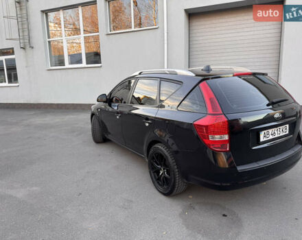 Черный Киа Сид, объемом двигателя 1.6 л и пробегом 270 тыс. км за 8500 $, фото 5 на Automoto.ua