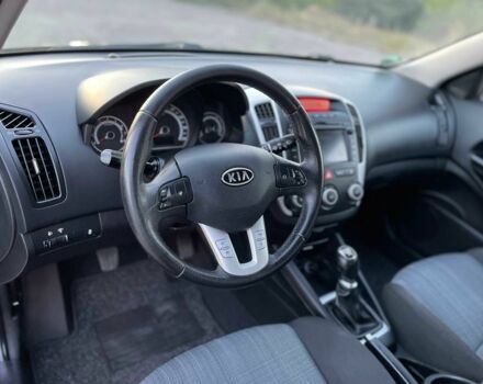 Чорний Кіа Сід, об'ємом двигуна 1.4 л та пробігом 181 тис. км за 7700 $, фото 15 на Automoto.ua