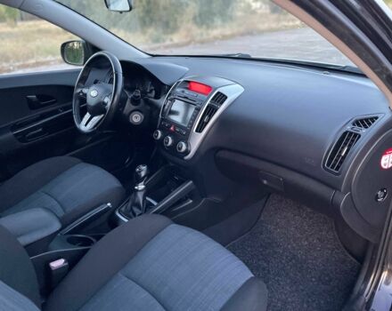 Чорний Кіа Сід, об'ємом двигуна 1.4 л та пробігом 181 тис. км за 7700 $, фото 17 на Automoto.ua