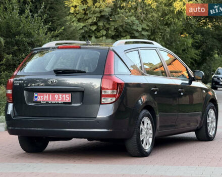Чорний Кіа Сід, об'ємом двигуна 0 л та пробігом 173 тис. км за 7499 $, фото 42 на Automoto.ua