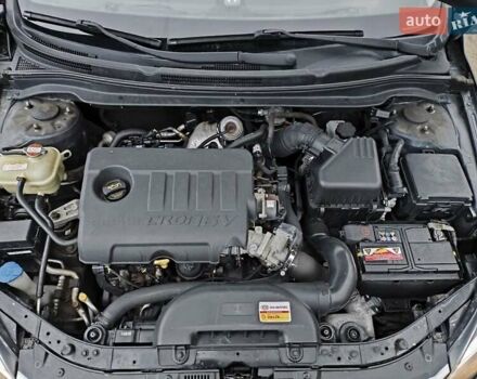 Черный Киа Сид, объемом двигателя 1.6 л и пробегом 224 тыс. км за 7800 $, фото 20 на Automoto.ua