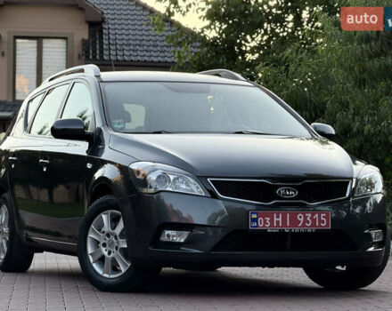 Чорний Кіа Сід, об'ємом двигуна 0 л та пробігом 173 тис. км за 7499 $, фото 3 на Automoto.ua